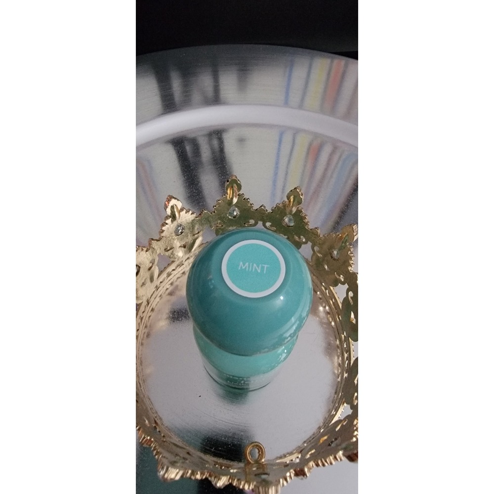 Marie Claire Paris Jelly Nail Polish Mint Green Set 0.33 fl oz Each
5.00 each - Picture 3 of 3